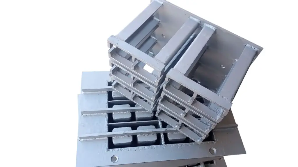Forma para máquina de Bloco brasileirinho dois furos   Máquina 3.2.1   Manual. Hidráulica. Pneumática